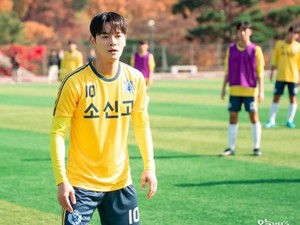 Aktor Jang Dong Joo Umumkan Pensiun Mendadak, Sempat Ada Masalah Finansial