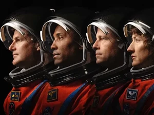 Empat Astronaut Siap Terbang ke Bulan, Siapa Mereka?