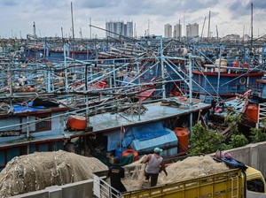 Ternyata Banyak Kapal Mangkrak di Muara Angke!