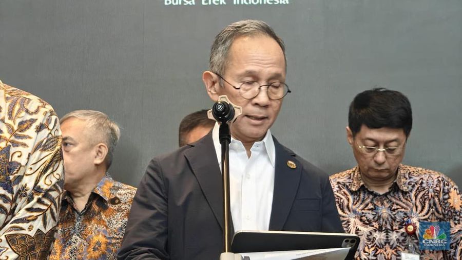 Konferensi Pers OJK dan SRO di Gedung BEI, Kamis (29/1/2026). (CNBC Indonesia/Mentari Puspadini)