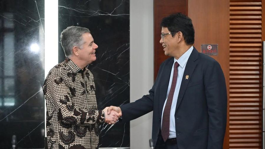 Menkeu Purbaya Sadewa menyambut kedatangan Managing Director and Chief Knowledge Officer World Bank, Paschal Donohoe, di kantor Kemenkeu, Jakarta, Kamis (29/1/2026). (Tangkapan layar Instagram)