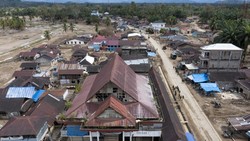 Video Pemerintah Sebut Pemulihan Bencana Sumatera Super Cepat