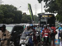 Antara KTP & Pajak Kendaraan: Sengkarut Kebijakan yang tak Pernah Usai