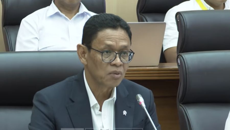 Wakil Menteri ESDM, Yuliot Tanjung saat mengikuti rapat kerja dengan Komisi XII DPR RI di Komplek Parlemen, Jakarta, Kamis (29/1/2026). (Tangkapan Layar Youtube/DPR RI)