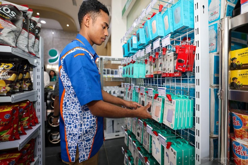 Bank Artha Graha Internasional (BAGI) bersama Electronic City dan Grooceries City resmi hadir untuk melayani masyarakat serta pelaku usaha di IKN. (Dok. HUmas OIKN)