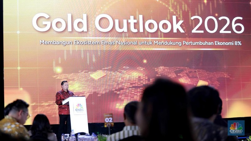 Deputi Bidang Koordinasi Energi & Sumber Daya Mineral Kementerian Koordinator Bidang Perekonomian, Elen Setiadi menyampaikan paparan dalam acara Gold Outlook 2026 di Menara Bank Mega, Jakarta, Jumat (30/1/2026). (CNBC Indonesia/Muhammad Sabki)