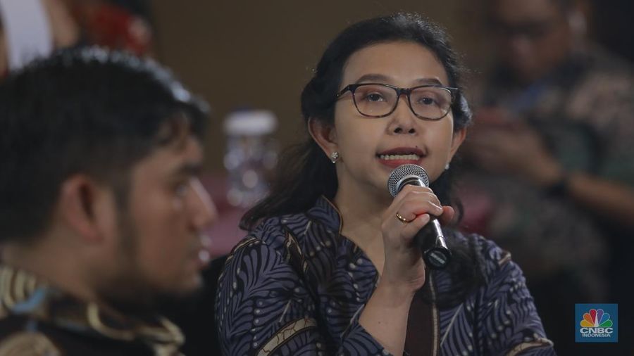 Direktur Strategi Perpajakan, Direktorat Jenderal Strategi Ekonomi dan FIskal (DJSEF) Kemenkeu, Pande Putu Oka menyampaikan paparan dalam acara Gold Outlook 2026 di Menara Bank Mega, Jakarta, Jumat (30/1/2026). (CNBC Indonesia/Muhammad Sabki)