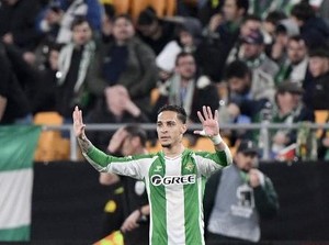Antony Gendong Real Betis ke 16 Besar Liga Europa