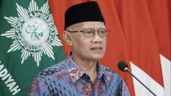 Ketum PP Muhammadiyah Bagikan Cerita iPad Tertinggal dan Langsung Dikembalikan KAI