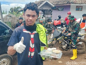 Cerita Iwan, Selamat dari Longsor Cisarua Lalu Jadi Relawan