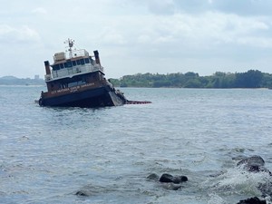 Kapal Angkut Limbah Kandas di Perairan Sekupang Batam, Polisi-KSOP Dalami