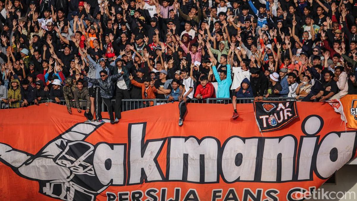 Polisi Amankan Pertandingan Persita Vs Persija di Serang Usai Suporter Ricuh — NadiKabar.com
