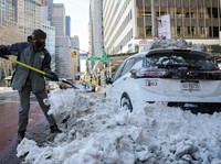 Potret New York Membeku, Suhu Minus 50 Derajat-Lautan Jadi Es