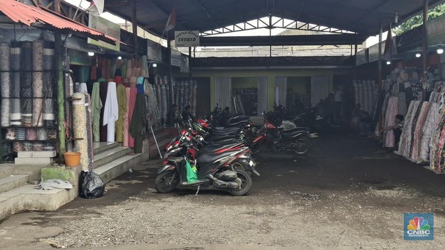 Efek Pasar Tekstil Legendaris di Tangerang Sepi, Pedagang PHK Karyawan