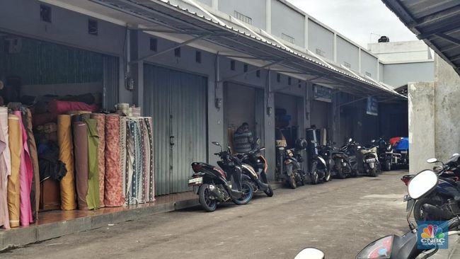 Pasar Tekstil Legendaris di Tangerang Sunyi Sepi, Pedagang Teriak