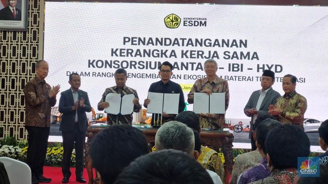 Antam, IBC dan Huayou Sepakat Percepat Pengembangan Ekosistem Baterai RI