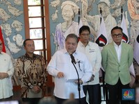 Bahlil, Purbaya & Prasetyo Merapat ke Kantor Airlangga, Ada Apa?