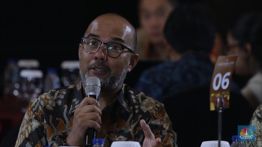 Senior Vice President Government Relation PT Freeport Indonesia, Harry Pancasakti menyampaikan paparan dalam acara Gold Outlook 2026 di Menara Bank Mega, Jakarta, Jumat (30/1/2026). (CNBC Indonesia/Muhammad Sabki)