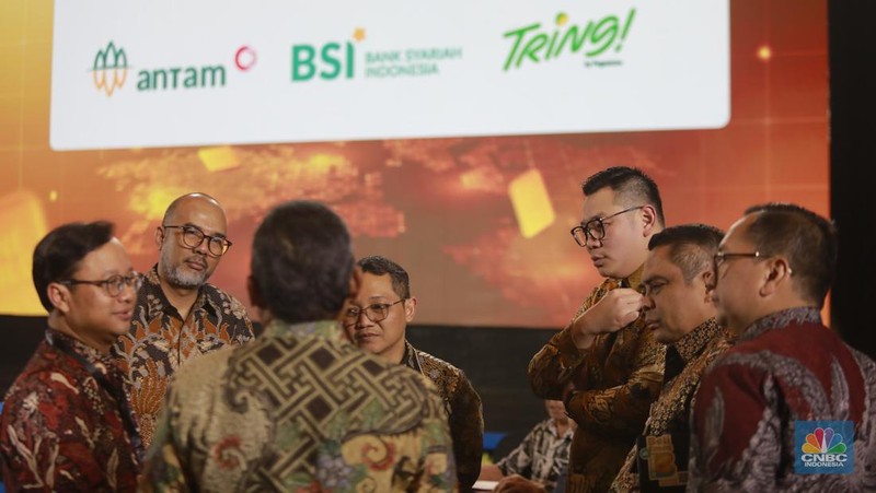 Deputi Bidang Koordinasi Energi & Sumber Daya Mineral Kementerian Koordinator Bidang Perekonomian, Elen Setiadi menyampaikan paparan dalam acara Gold Outlook 2026 di Menara Bank Mega, Jakarta, Jumat (30/1/2026). (CNBC Indonesia/Muhammad Sabki)