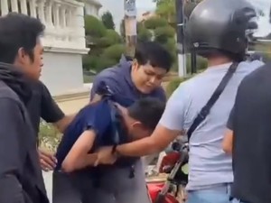 Video: Dituduh Menculik, Remaja Disabilitas di Siantar Barat Dipukuli Warga