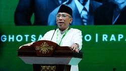 Gus Yahya Singgung soal Dinamika Internal di Harlah ke-100 NU