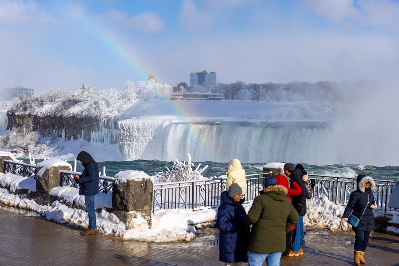 Air Terjun Niagara yang Membeku di Niagara Falls, Ontario, Kanada, Sabtu (31/1/2026). (REUTERS/Carlos Osorio)