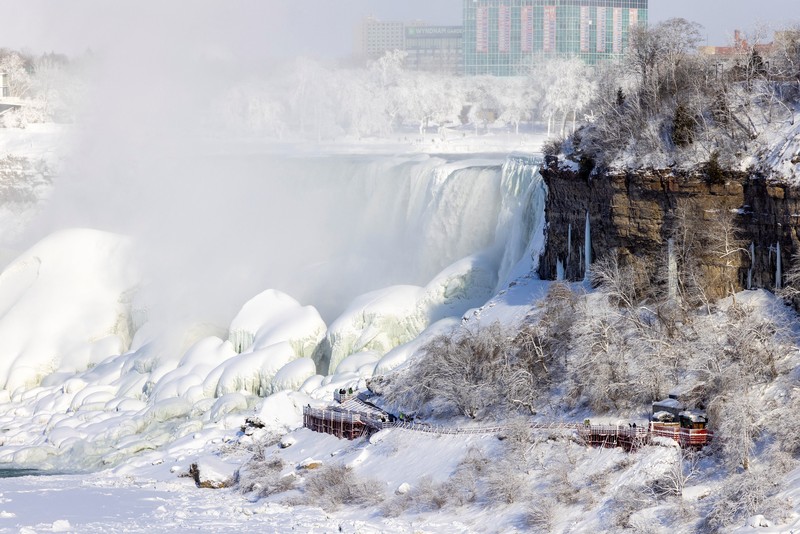 Air Terjun Niagara yang Membeku di Niagara Falls, Ontario, Kanada, Sabtu (31/1/2026). (REUTERS/Carlos Osorio)