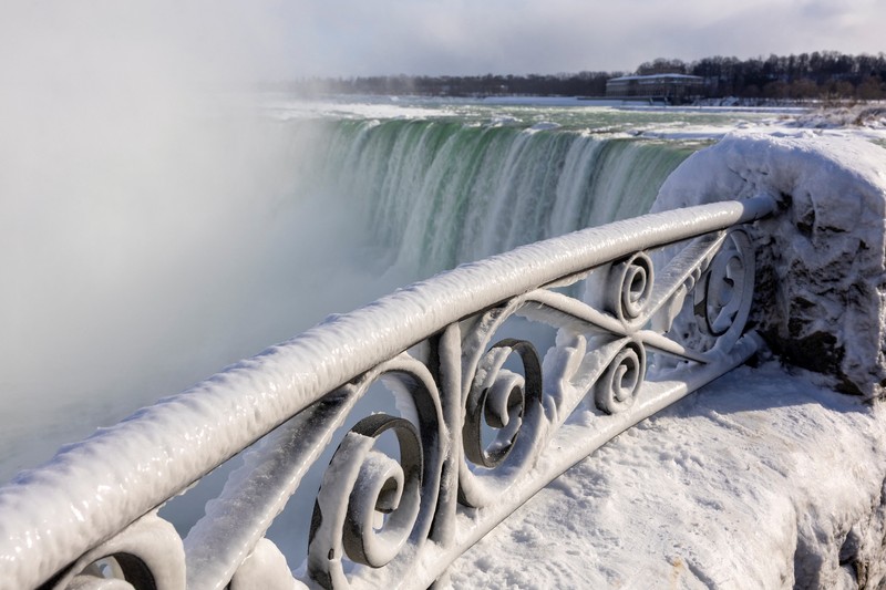 Air Terjun Niagara yang Membeku di Niagara Falls, Ontario, Kanada, Sabtu (31/1/2026). (REUTERS/Carlos Osorio)