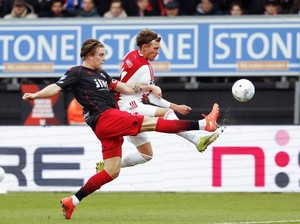 Miliano Jonathans Cetak Gol, Excelsior Vs Ajax Imbang 2-2