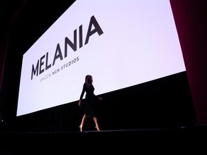 Patahkan Asumsi, Melania Ternyata Laku