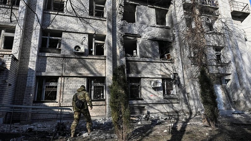 Kondisi rumah sakit bersalin yang mengalami kerusakan usai terkena serangan pesawat tak berawak Rusia, di Zaporizhzhia, Ukraina, Minggu (1/2/2026). (REUTERS/Stringer)
