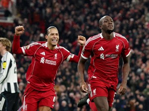 Senangnya Arne Slot Lihat Pertahanan Liverpool Mulai Membaik