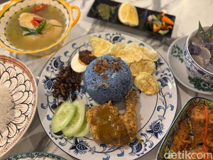 Ciak Tiam: Ho Ciak! Nasi Lemak Bunga Telang hingga Char Kway Teow di Kopitiam Cozy