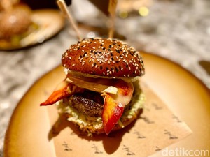 Dibawa dari London, Restoran Burger & Lobster Akhirnya Hadir di Jakarta!