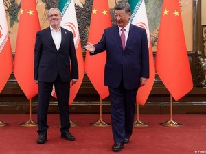 Membaca Langkah China Jika AS Serang Iran