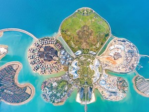 Ambisi Besar Berujung Kegagalan: Kisah Ocean Flower Island, Dubai-nya China