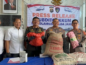 Polisi Gagalkan Pengiriman Belasan Ton Bapok Tanpa Sertifikat di Pesisir Jambi