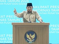 Prabowo Kumpulkan Semua Menteri & Kepala Daerah, Bahas Strategi 2026