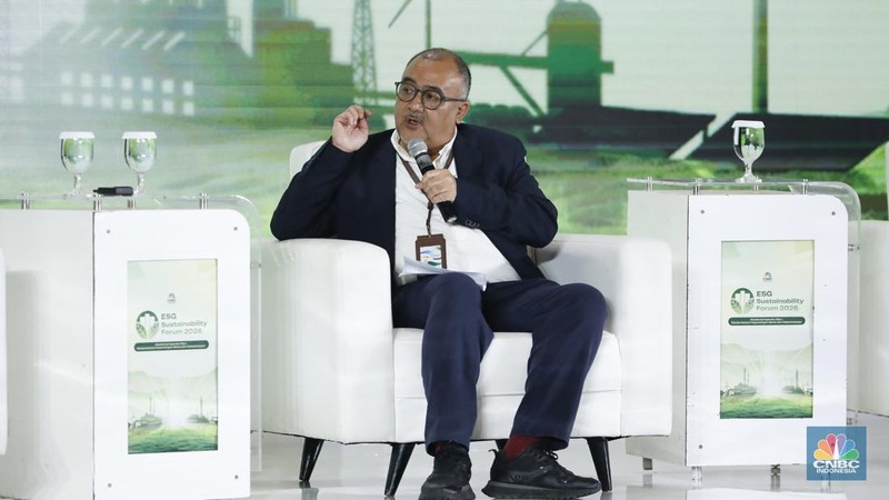 Utusan Khusus Presiden Bidang Iklim dan Energi, Hashim S. Djojohadikusumo menyampaikan sambutan dalam acara ESG Sutainability Forum 2026 di Jakarta, Selasa (3/2/2026). (CNBC Indonesia Tri Susilo)