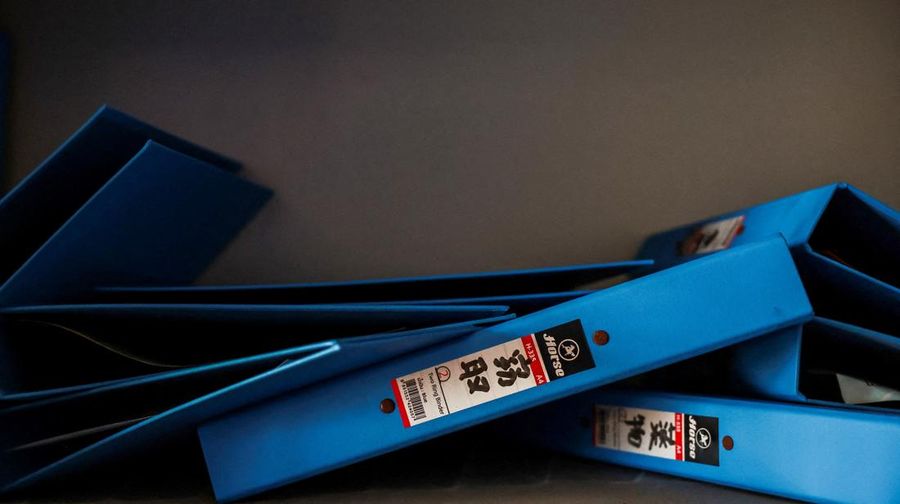 Kompleks penipuan di dekat perbatasan Chong Chom-O&rsquo;Smach antara Thailand dan Kamboja di sepanjang wilayah perbatasan yang disengketakan di Oddar Meanchey, Kamboja, Senin (2/2/2026). (REUTERS/Chalinee Thirasupa)