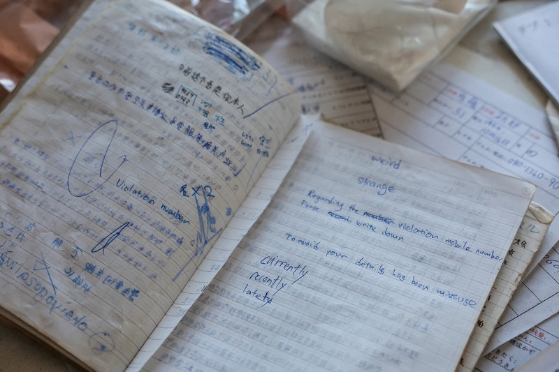 Kompleks penipuan di dekat perbatasan Chong Chom-O&rsquo;Smach antara Thailand dan Kamboja di sepanjang wilayah perbatasan yang disengketakan di Oddar Meanchey, Kamboja, Senin (2/2/2026). (REUTERS/Chalinee Thirasupa)