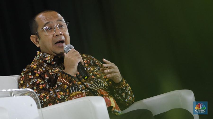 Direktur Utama PAM Jaya, Arief Nasrudin menyampaikan pemaparan dalam acara ESG Sutainability Forum 2026 di Jakarta, Selasa (3/2/2026). (CNBC Indonesia Tri Susilo)