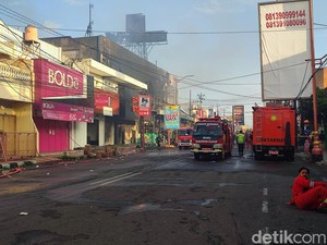 Jalan A Yani Ditutup Sementara Buntut Kebakaran Rita Pasaraya Cilacap