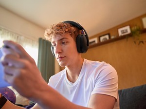 Logitech G325 Lightspeed Rilis di RI: Headset Wireless Gaming Rp 1 Jutaan