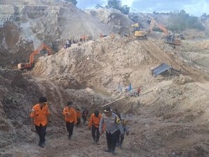 Tim SAR Cari Satu Korban Tambang Timah di Bangka yang Tertimbun Longsor
