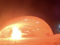 Detik-Detik Bom Meledak Dekat Pesawat Penumpang saat Parkir di Bandara