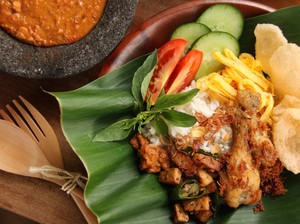 Menelusuri Jejak Nasi Uduk Betawi dan Ayam Goreng Legendaris di Jakarta