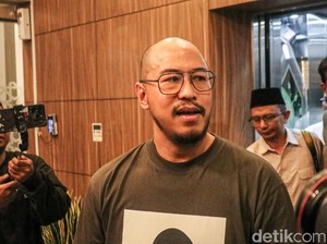 2 Komika Opener Mens Rea Pandji Pragiwaksono Diperiksa Polisi Sebagai Saksi