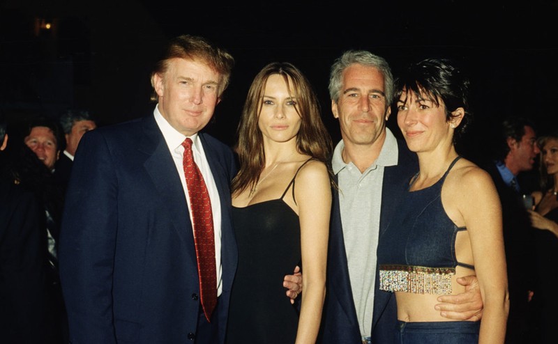 Bukti foto yang dirilis Departemen Kehakiman AS menunjukkan mantan presiden Bill Clinton hingga Michael Jackson bagian dari social circle penjahat seks Jeffrey Epstein. (via REUTERS/U.S. Justice Department)