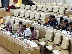 Rapat di DPR, Pakar Ingatkan Hindari Pemilu E-Voting karena Rawan Diretas
